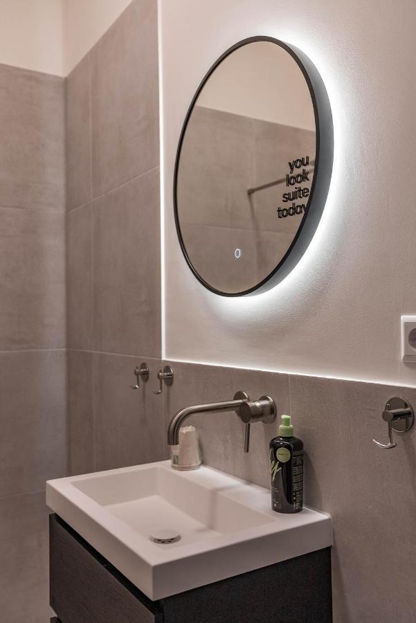 Limehome Keizerstraat Aparthotel 3*