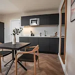 Limehome Keizerstraat 3* Den Haag