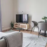 Limehome Keizerstraat Aparthotel 3*