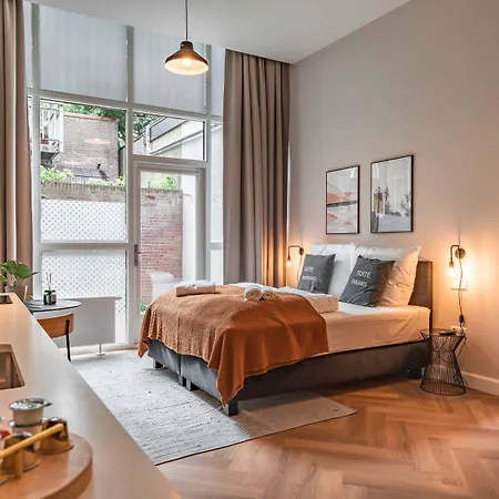 Limehome Keizerstraat Den Haag